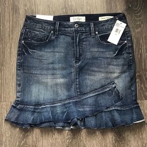 SALE💥 🆕Jessica Simpson Mini Skirt